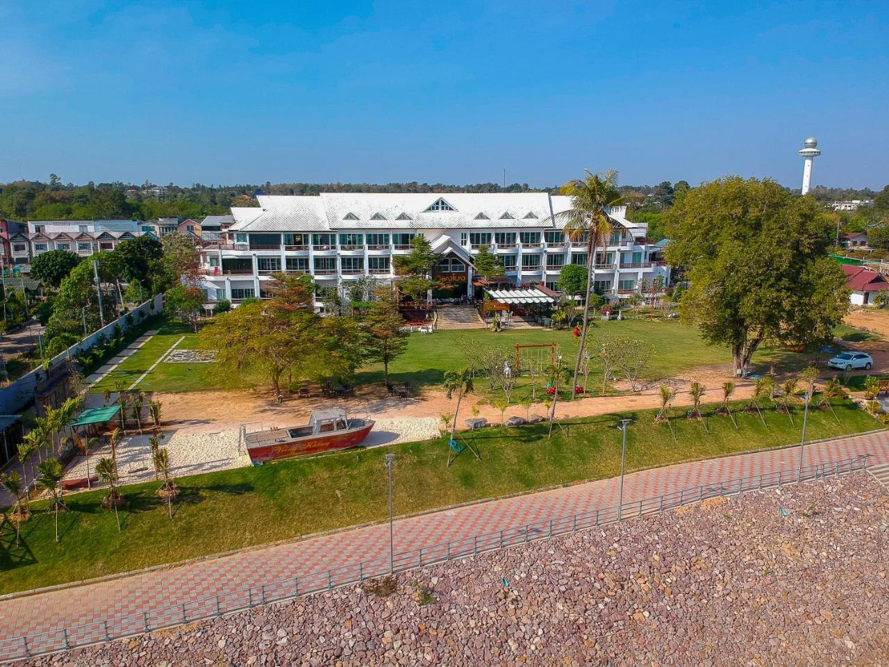 Vieng Khong Hotel Mukdahan Esterno foto