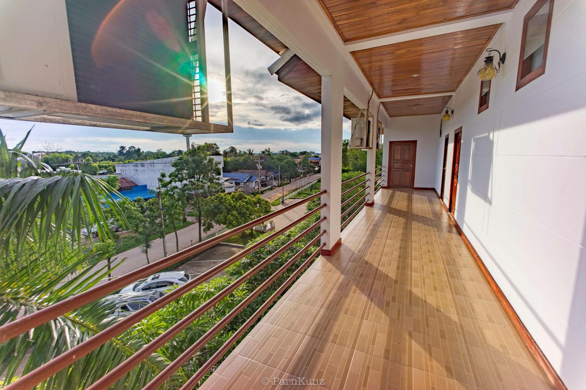 Vieng Khong Hotel Mukdahan Esterno foto