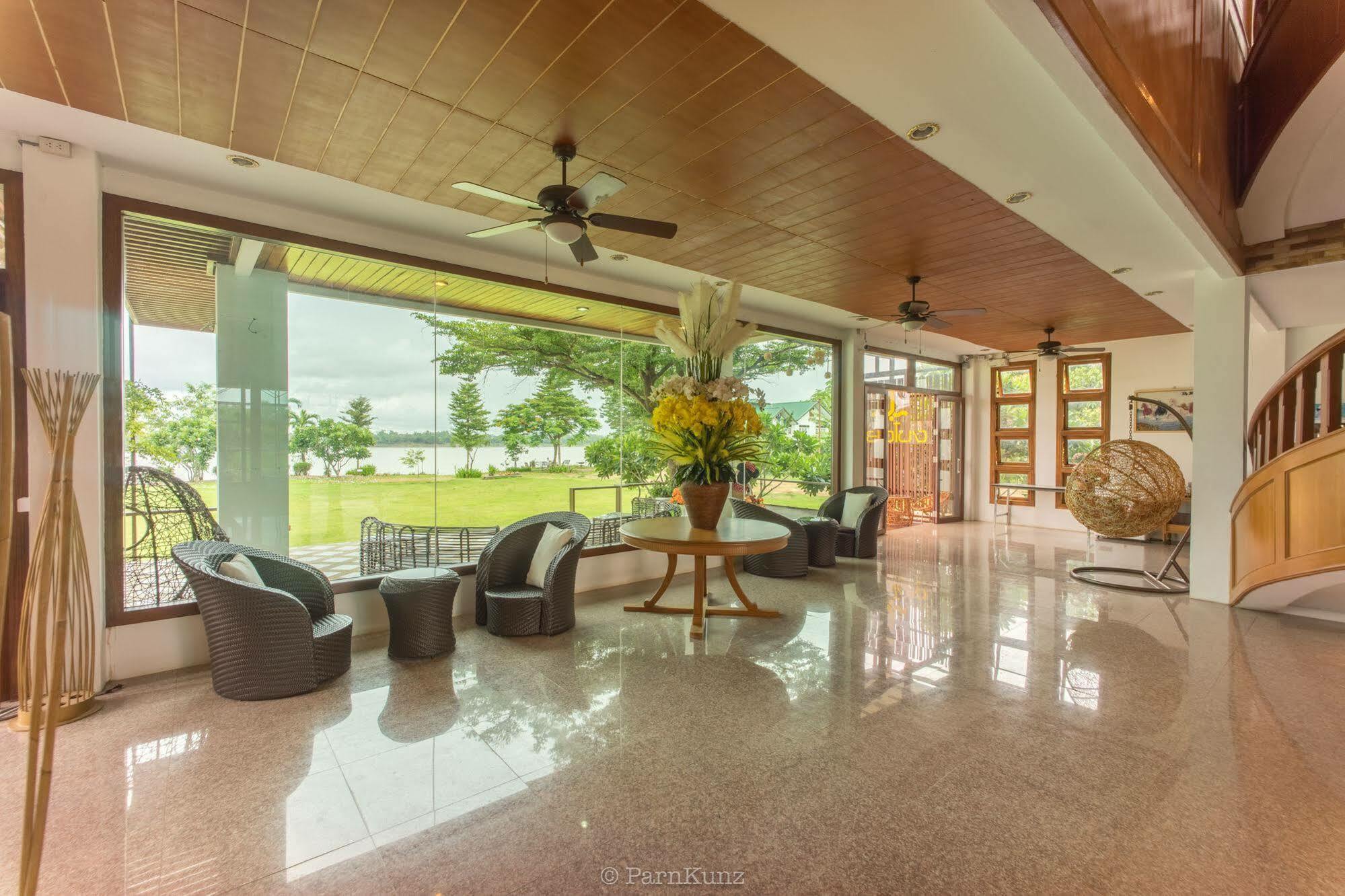 Vieng Khong Hotel Mukdahan Esterno foto